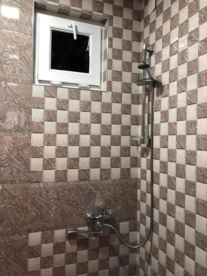 Mikheil Pitskhelauri Guest House Kazbegi Luaran gambar